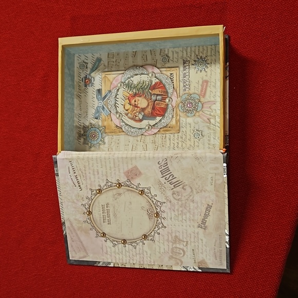 Punch Studio faux keepsake book decor Christmas Holiday themed Santa HTF - Picture 6 of 9